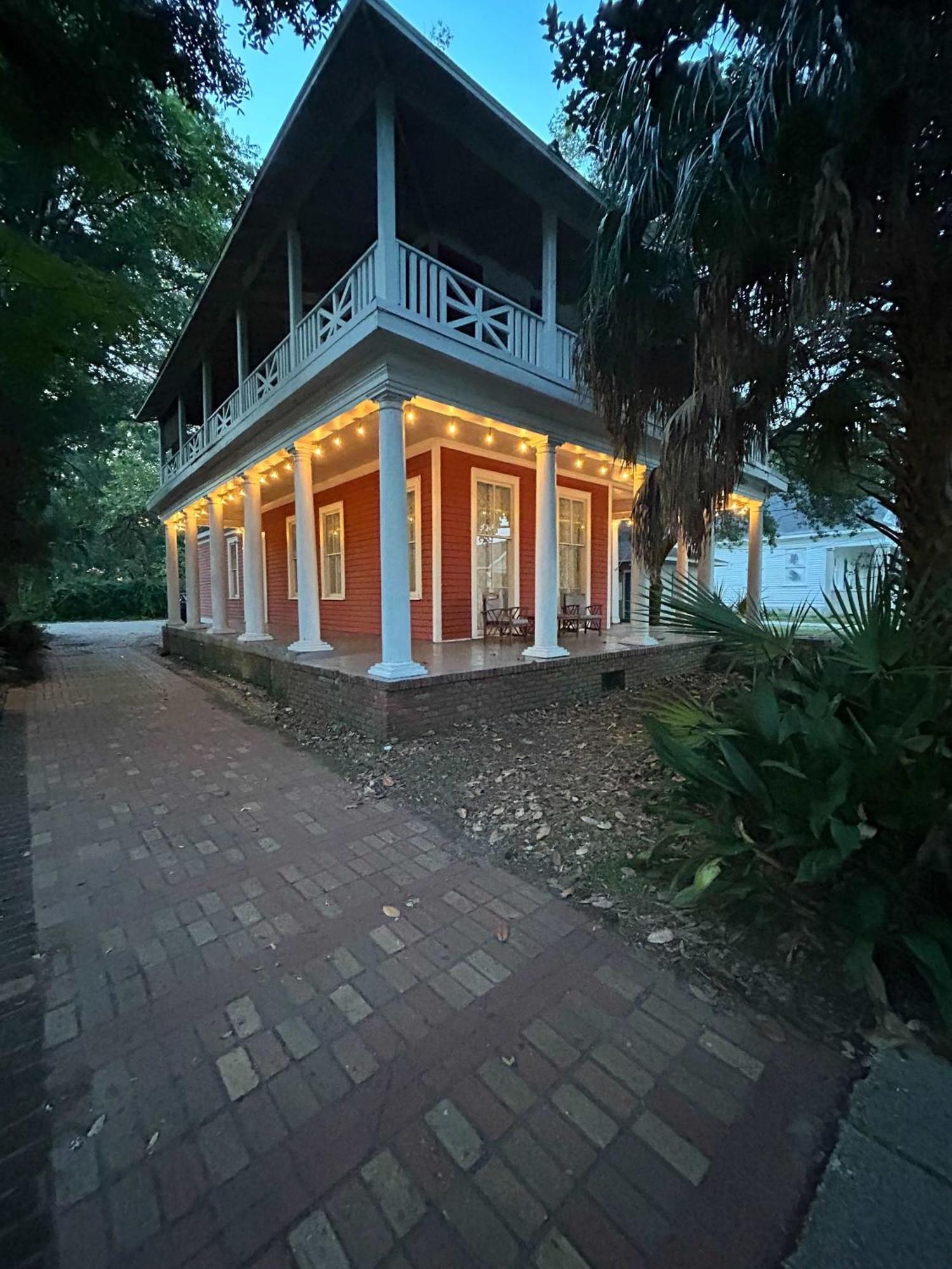 Pretty Peach Palace-Historic, Mins To Downtown Mobile Exterior foto
